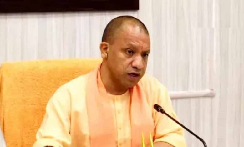 योगी-सरकार-ने-बदली-यूपी-के-सरकारी-स्कूलों-की-तस्वीर,-स्मार्ट-सुविधाओं-से-लैस